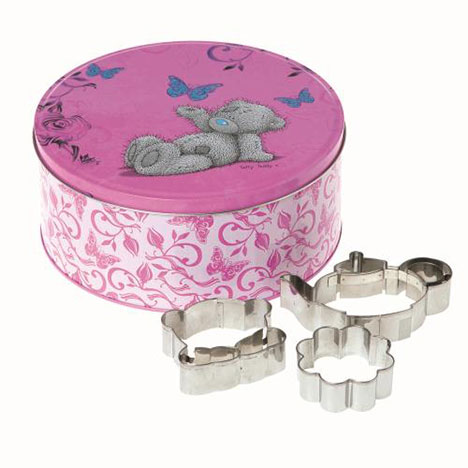 Cake Tin Biscuit Cutters & Apron Me to You Bear Gift Set £12.99